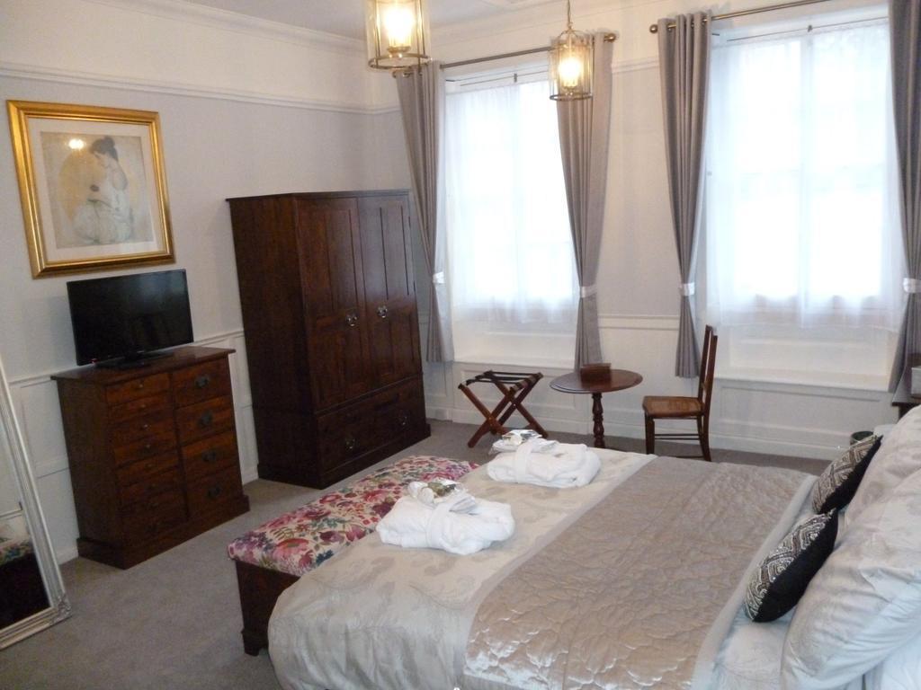 Kings House Wokingham Guest House Ruang foto
