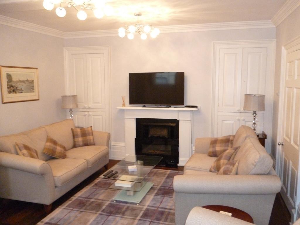 Kings House Wokingham Guest House Ruang foto